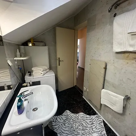 Golden Creek Magic View