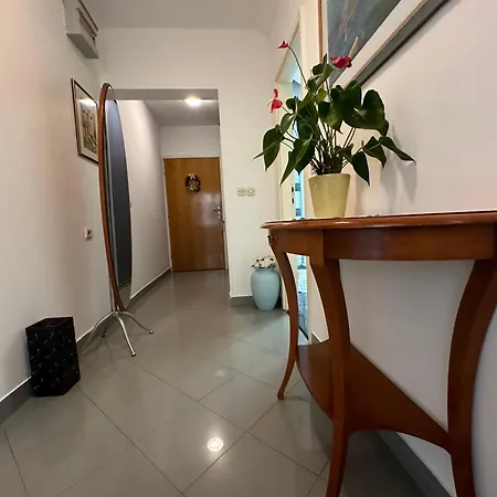 Apartman Golden Creek Magic View *