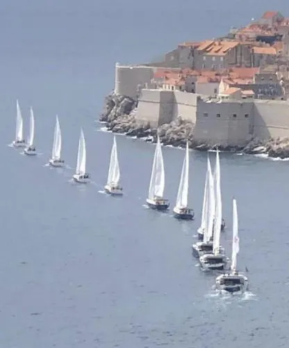 Διαμέρισμα Golden Creek Magic View *