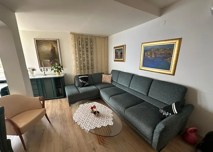 Golden Creek Magic View