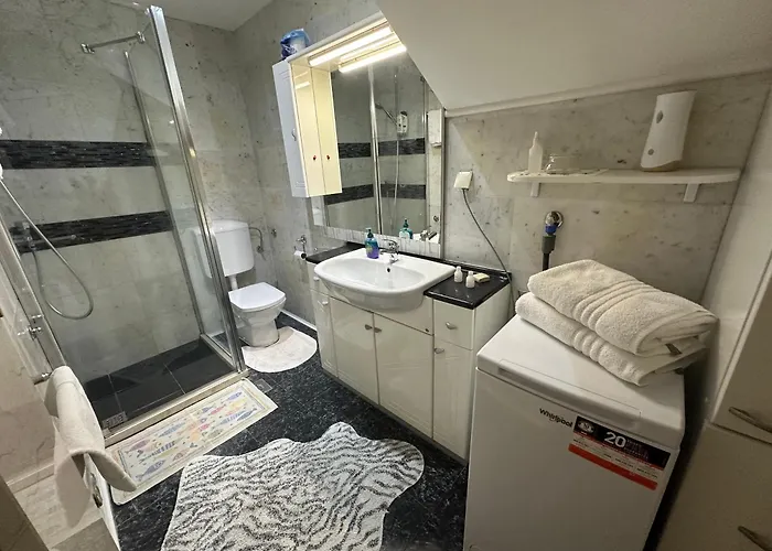 Διαμέρισμα Golden Creek Magic View