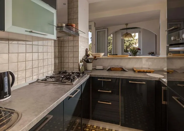 Golden Creek Magic View