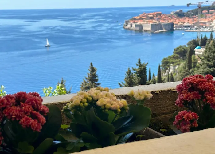 Διαμέρισμα Golden Creek Magic View *