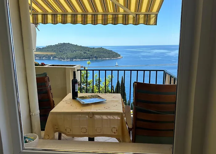 Golden Creek Magic View